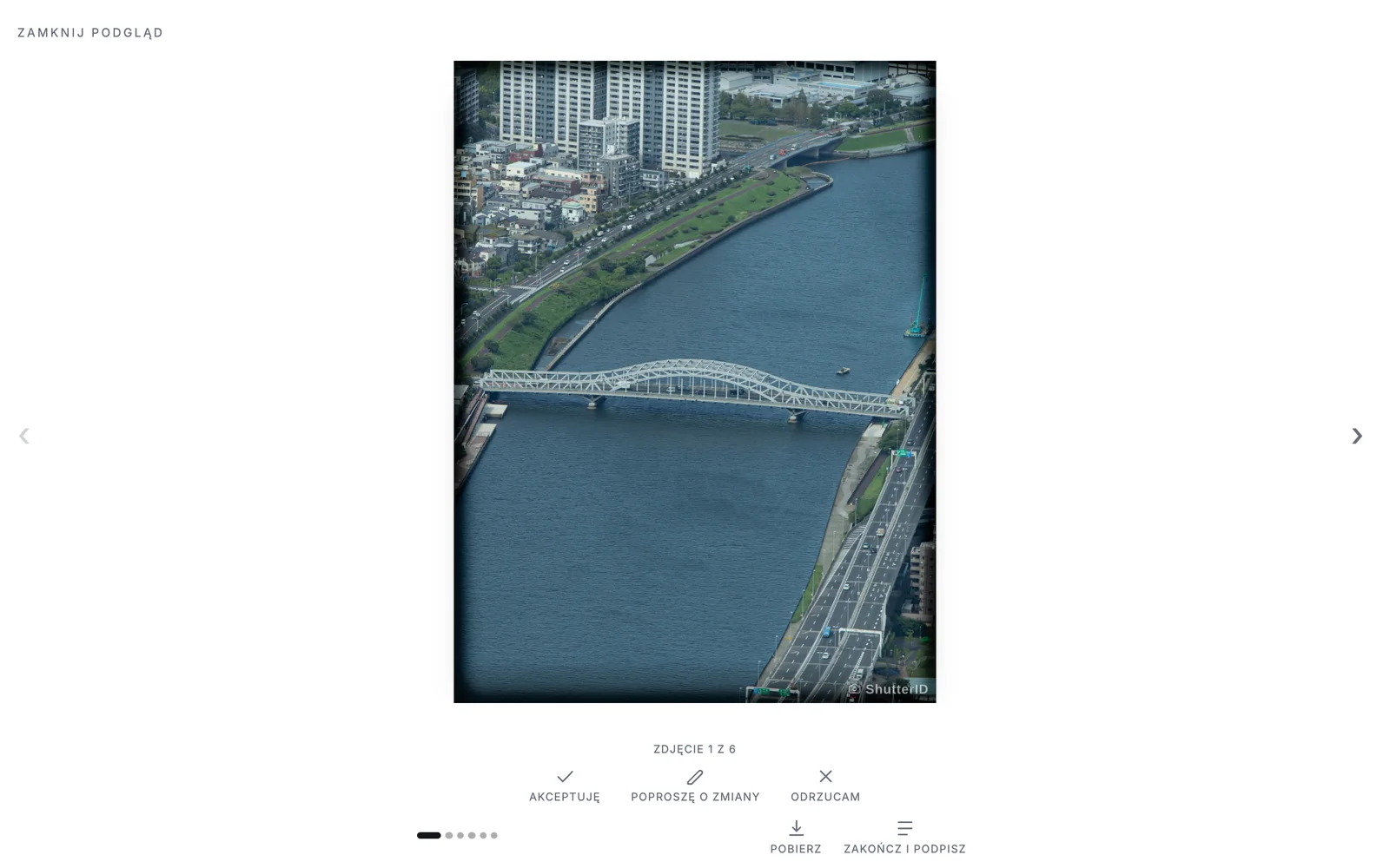 An approval gallery: a photo with approve, request changes, reject, finish and sign buttons